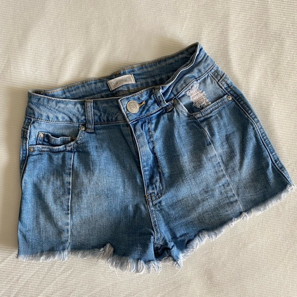 Sky and Sparrow Jean shorts - Picture 1 of 3
